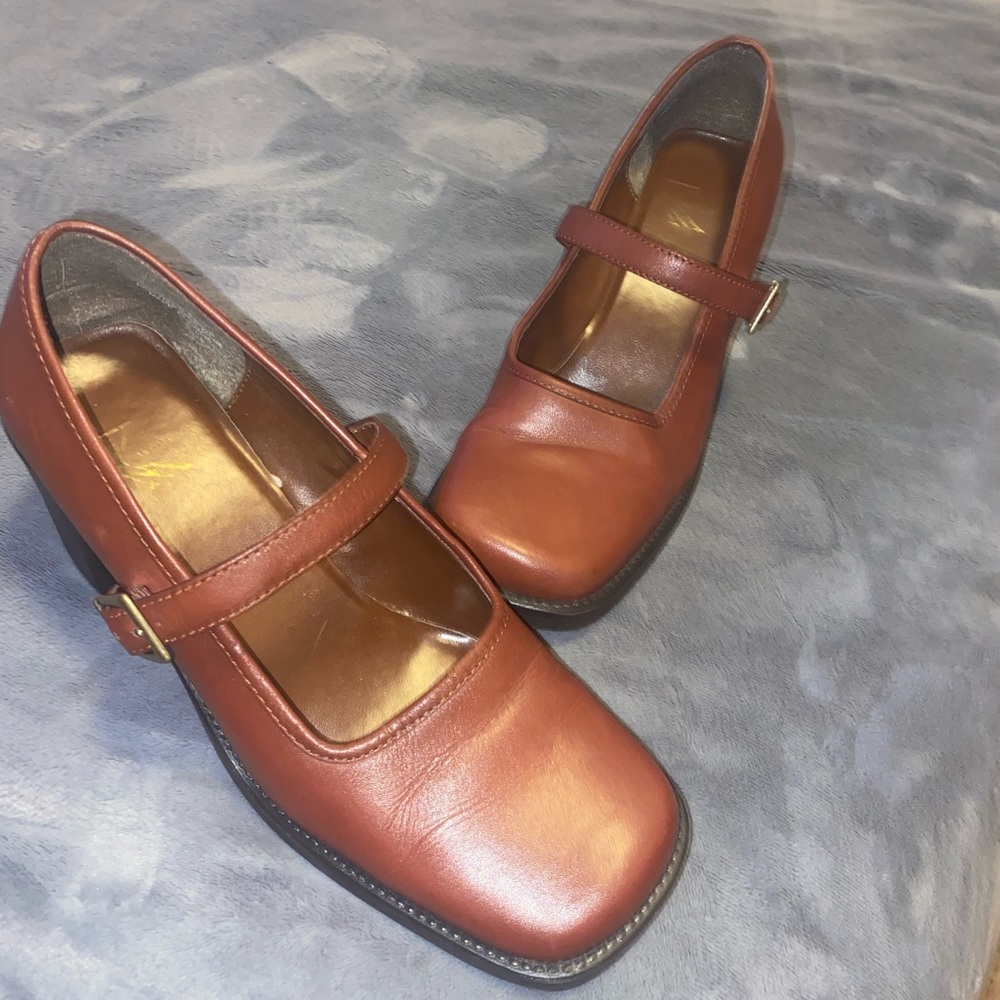 Brown Leather Platforms!🤎